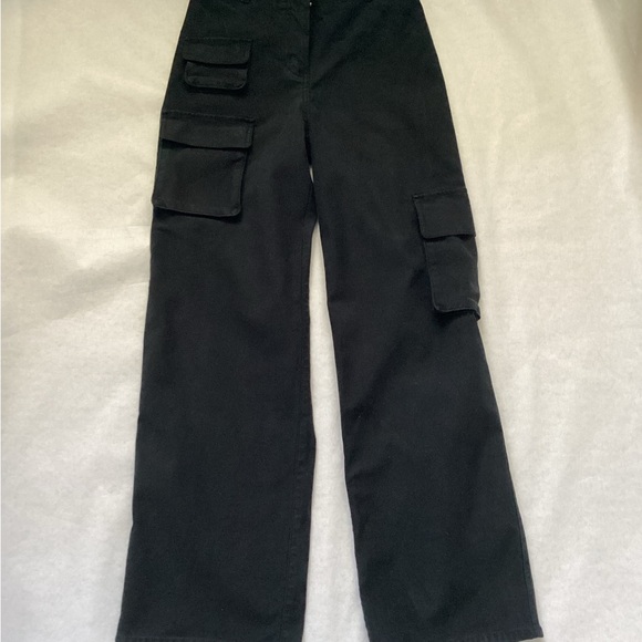 Aritzia Wilfred Free Black Picture Cargo Pants, Size 4 - Picture 2 of 9
